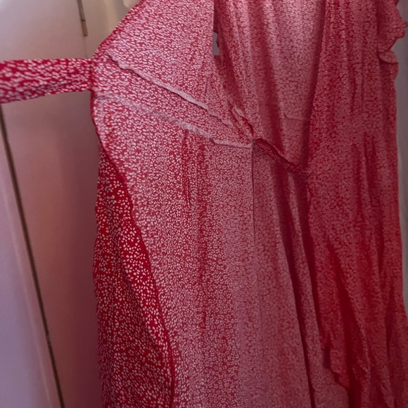 Red Dress - Picture 6 of 7